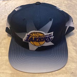 Mitchell & Ness Los Angeles Lakers Award Ceremony Snapback